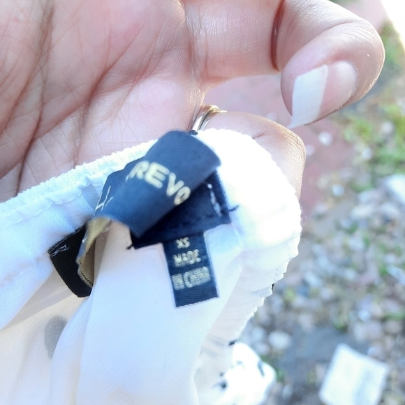 🌟 House Of Harlow 1960 Revolve Polka Dot Crop Top size xs - Picture 5 of 5